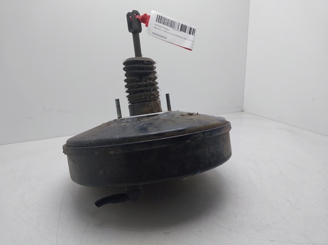 Wzmacniacz próżniowy hamulców 8200506830 RENAULT