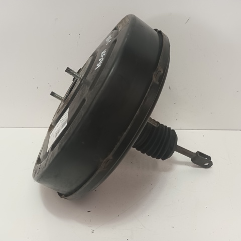 Wzmacniacz próżniowy hamulców 8200506830 RENAULT
