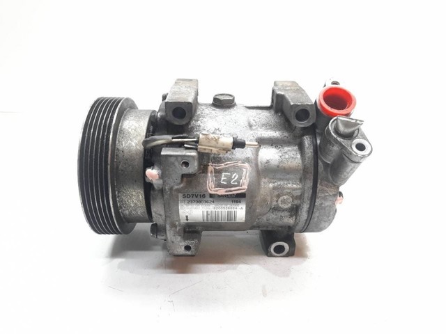 Sprężarka klimatyzacji 8200526884A RENAULT