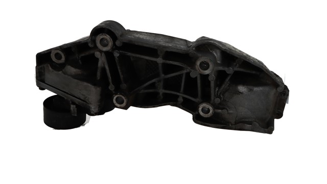Wspornik alternatora 8200527320 NISSAN