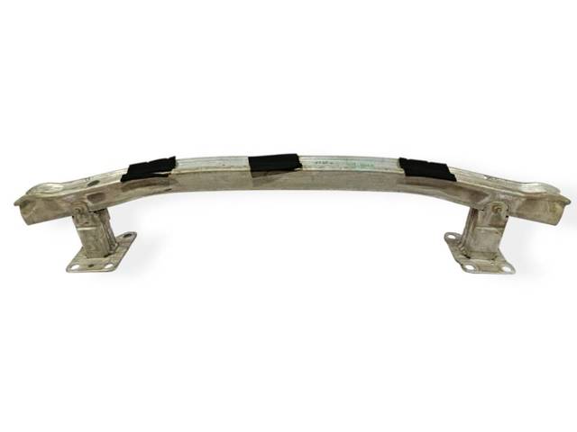Wzmocnienie zderzaka przedniego 8200534784 RENAULT