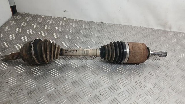 Półoś napędowa przednia lewa 8200535799 NISSAN