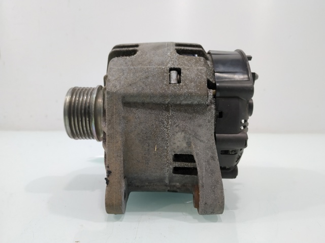 Alternator 8200537415 RENAULT
