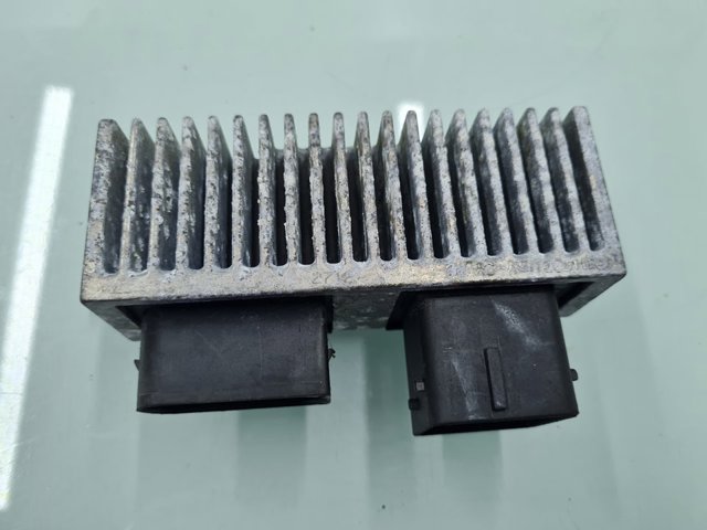 8200558438A VAG