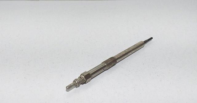 Świeca żarowa 8200561251 NISSAN