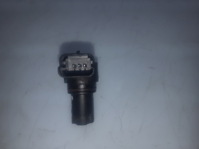 Czujnik położenia wałka rozrządu 8200567414 RENAULT