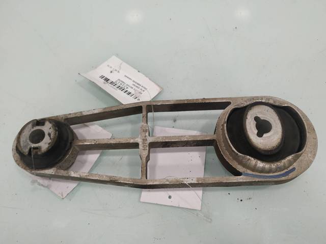 Poduszka (podpora) silnika tylna 8200575641 RENAULT