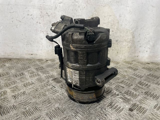 Sprężarka klimatyzacji 8200577732 RENAULT