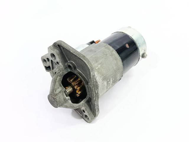 Rozrusznik 8200584675 RENAULT