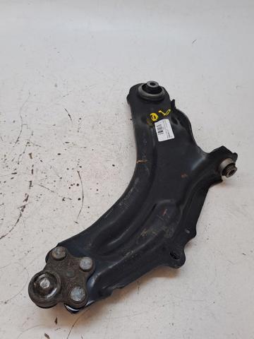 Wahacz zawieszenia przedniego dolny lewy 8200586561 RENAULT
