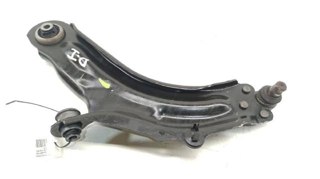 Wahacz zawieszenia przedniego dolny lewy 8200586561 RENAULT
