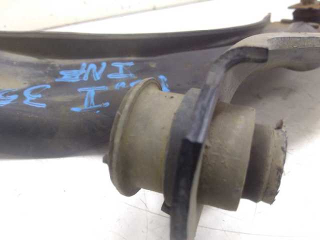 Wahacz zawieszenia przedniego dolny lewy 8200586561 RENAULT