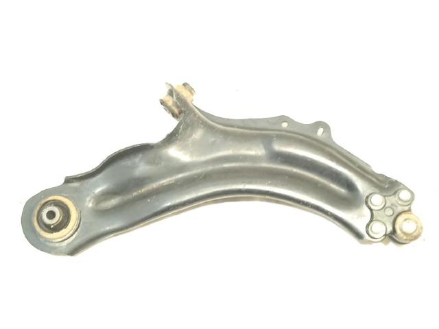 Wahacz zawieszenia przedniego dolny lewy 8200586561 RENAULT
