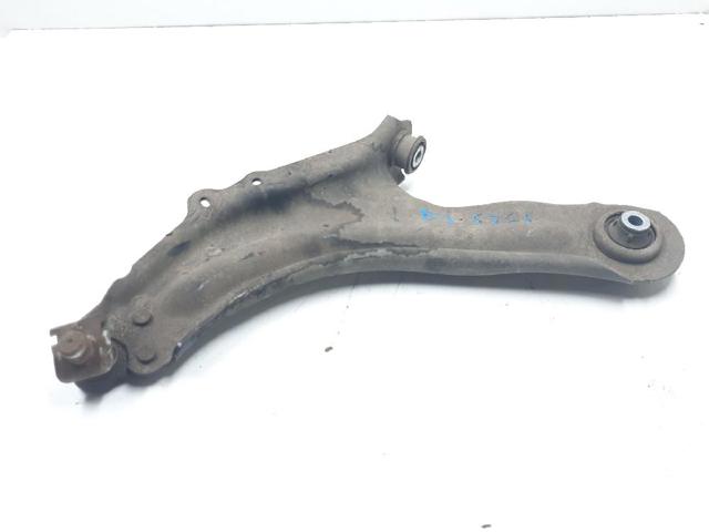 Wahacz zawieszenia przedniego dolny lewy 8200586561 RENAULT