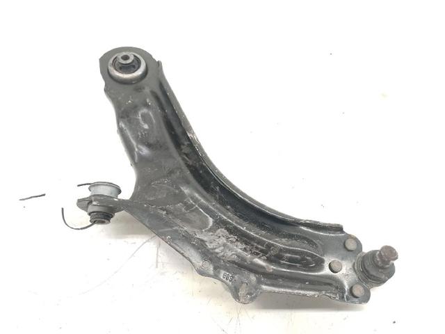 Wahacz zawieszenia przedniego dolny lewy 8200586561 RENAULT