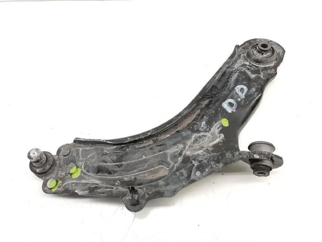 Wahacz zawieszenia przedniego dolny prawy 8200586567 RENAULT