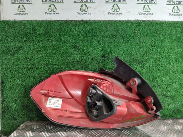 Lampa zespolona tylna prawa 8200586844 RENAULT