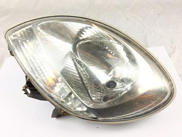 Reflektor lewy 8200589032 RENAULT