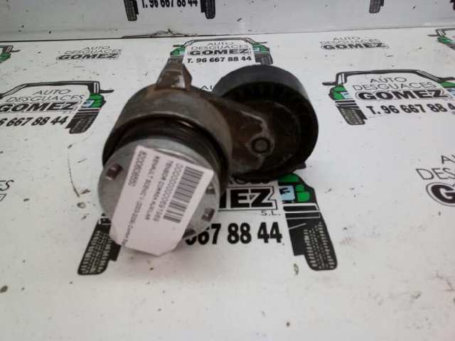 Napinacz paska napędowego 8200608550 RENAULT