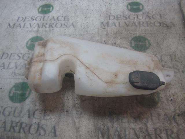 Zbiorniczek spryskiwacza szyb 8200609549 RENAULT