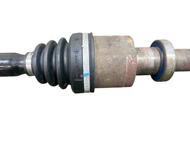 Półoś napędowa przednia prawa 8200618166 RENAULT