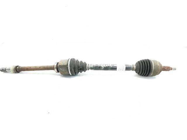 Półoś napędowa przednia prawa 8200618168 RENAULT