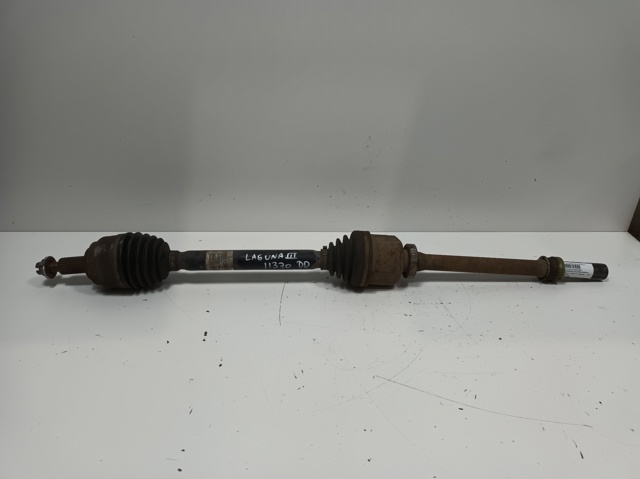 Półoś napędowa przednia prawa 8200618168 RENAULT
