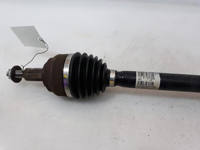 Półoś napędowa przednia prawa 8200618168 RENAULT