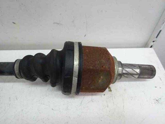 Półoś napędowa przednia lewa 8200618182 RENAULT