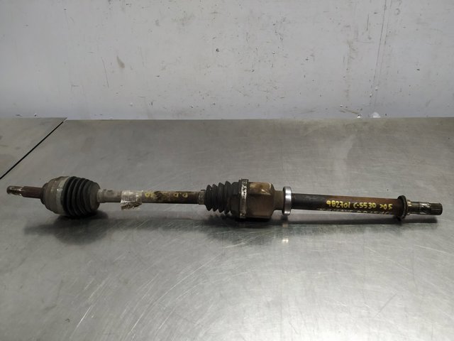 Półoś napędowa przednia prawa 8200626038 RENAULT