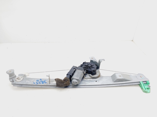 Mechanizm podnoszenia szyby drzwi przednich prawych 8200646840 RENAULT