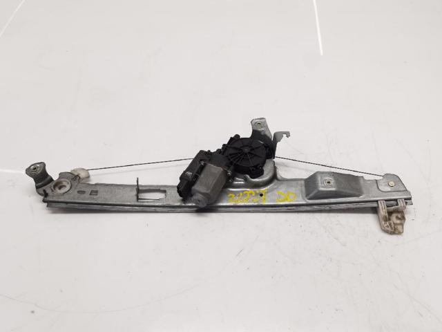 Mechanizm podnoszenia szyby drzwi przednich prawych 8200646840 RENAULT