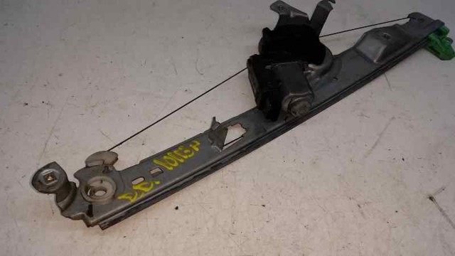 Mechanizm podnoszenia szyby drzwi przednich prawych 8200646840 RENAULT