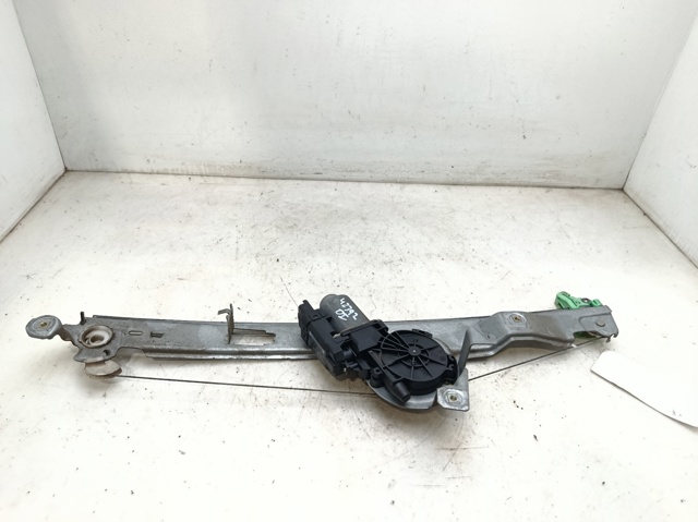 Mechanizm podnoszenia szyby drzwi przednich lewych 8200646841 RENAULT