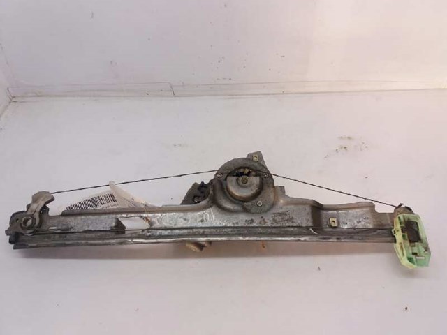 Mechanizm podnoszenia szyby drzwi przednich lewych 8200646841 RENAULT