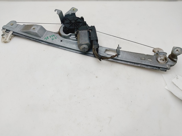 Mechanizm podnoszenia szyby drzwi przednich lewych 8200646841 RENAULT