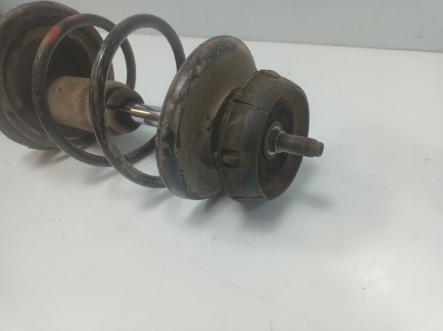 Amortyzator przedni 8200662263 RENAULT