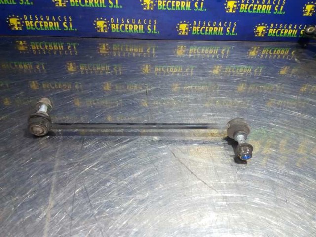 Łącznik stabilizatora przedniego 8200669065 RENAULT