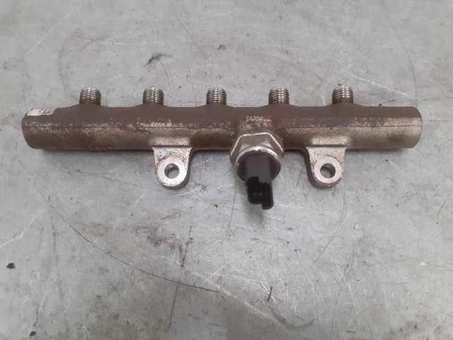 Regulator ciśnienia paliwa w listwie paliwowej 8200669695 RENAULT