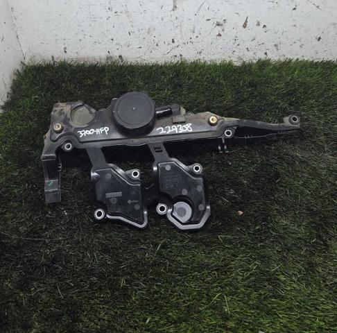 Pokrywa zaworowa 8200673395 NISSAN