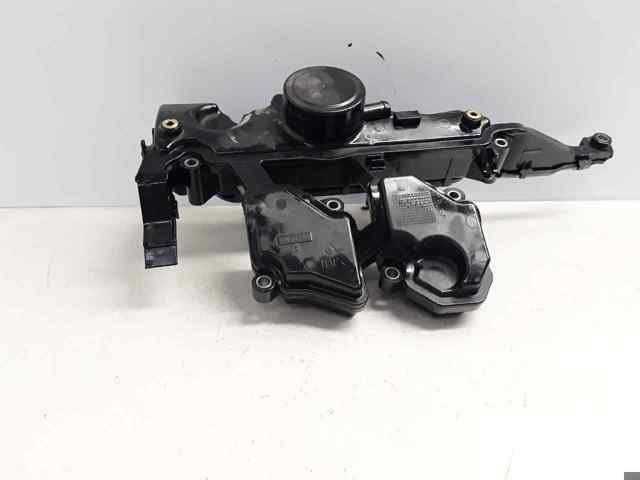 Pokrywa zaworowa 8200673395 RENAULT