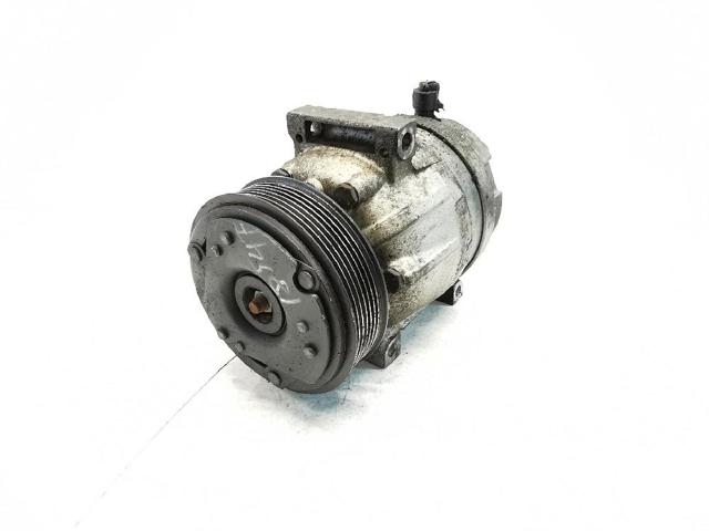 Sprężarka klimatyzacji 8200678507 RENAULT
