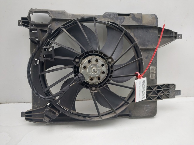Wentylator elektryczny układu chłodzenia kompletny (silnik+wirnik) 8200680824 RENAULT