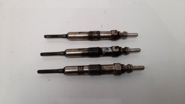 Świeca żarowa 8200682592 RENAULT