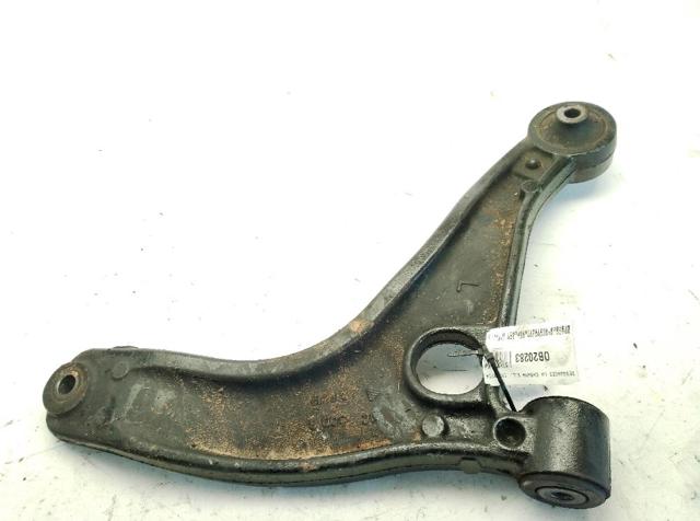 Wahacz zawieszenia przedniego dolny lewy 8200688871 RENAULT