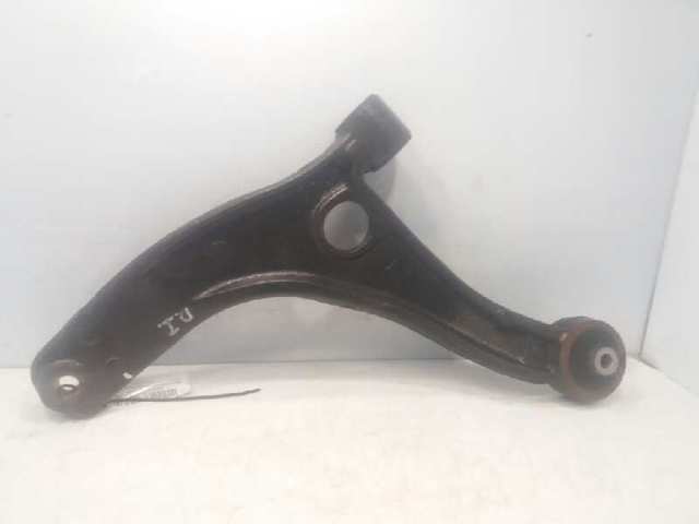 Wahacz zawieszenia przedniego dolny lewy 8200688871 RENAULT