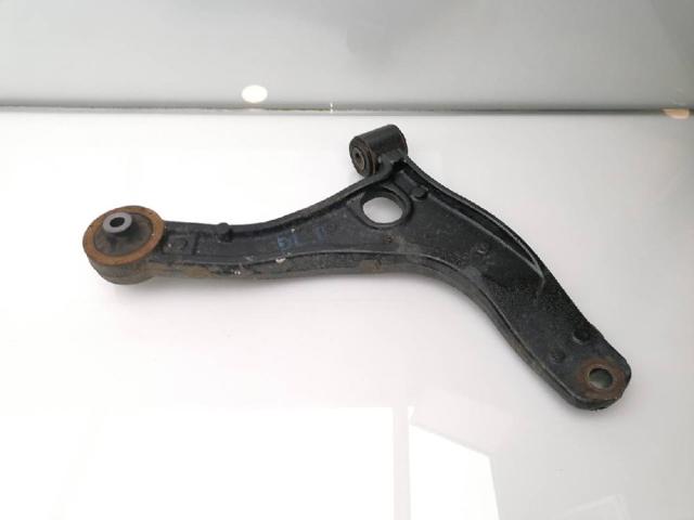 Wahacz zawieszenia przedniego dolny prawy 8200688875 RENAULT