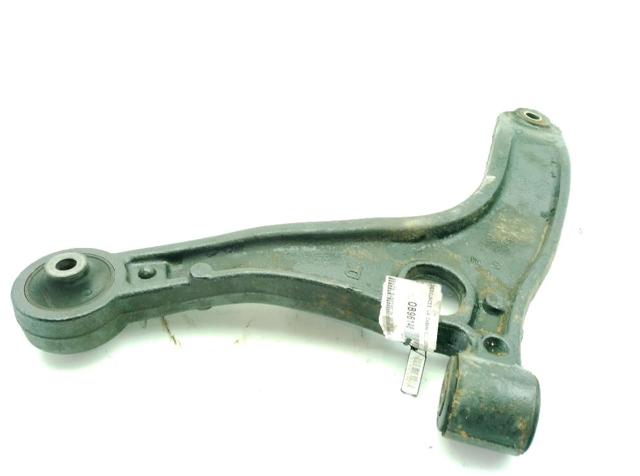 Wahacz zawieszenia przedniego dolny prawy 8200688875 RENAULT