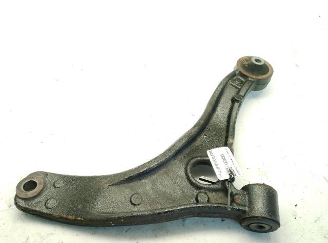 Wahacz zawieszenia przedniego dolny prawy 8200688875 RENAULT