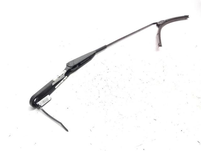 Ramię wycieraczki szyby przedniej 8200696499 NISSAN